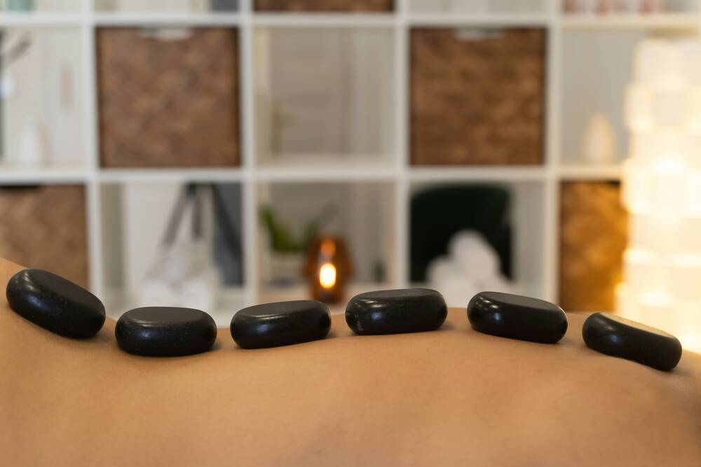 Vino-Hot Stone Massage